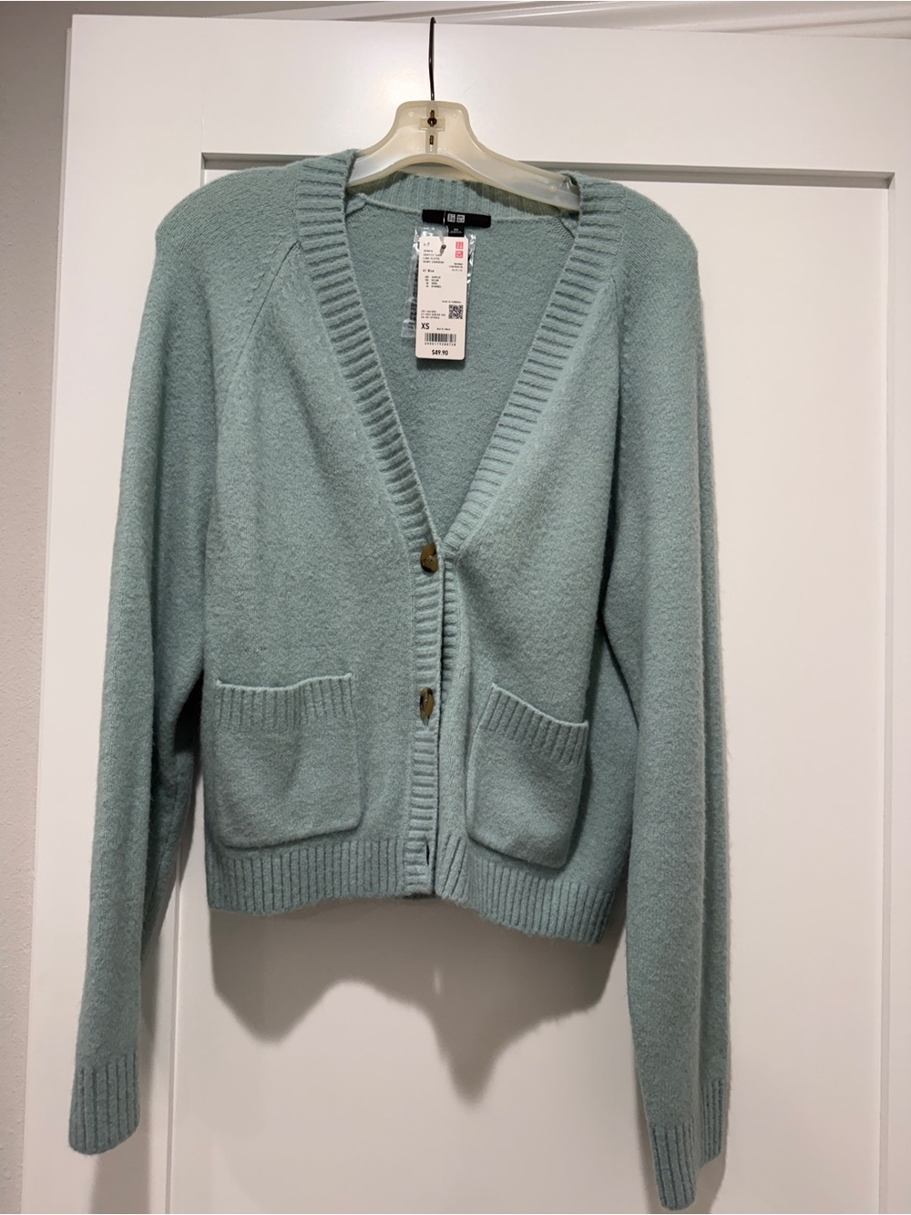 UNIQLO Mint Green V-Neck Button Cardigan